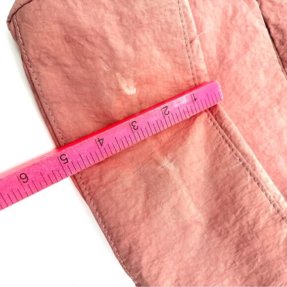 Lululemon On My Level Crossbody Bag - Picture 11 of 16